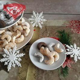 Gluten-free Christmas pudding rolls Gluten-free Christmas pudding rolls