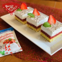 Strawberry cake with whipped cream