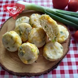 Gluten-free picnic buns Gluten-free picnic buns