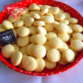 Gluten-free children&#39;s sponge cakes
