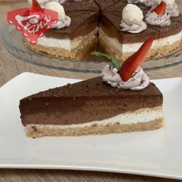 Three-color chocolate cheesecake Three-color chocolate cheesecake