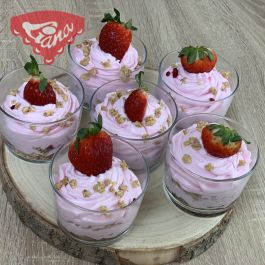 Jahodová pěna s müsli Jahodová pěna s müsli