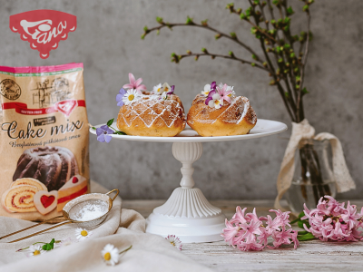 Gluten-free fragrant cinnamon bundt cake