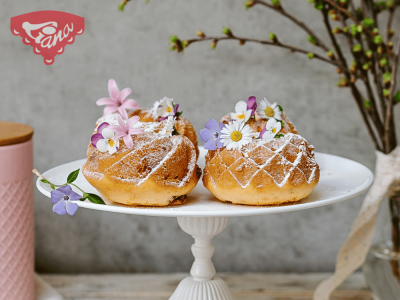Gluten-free fragrant cinnamon bundt cake