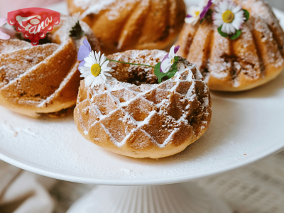Gluten-free fragrant cinnamon bundt cake